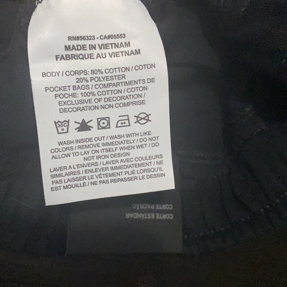 Women’s Plus Size Standard fit Nike shorts - Picture 6 of 9